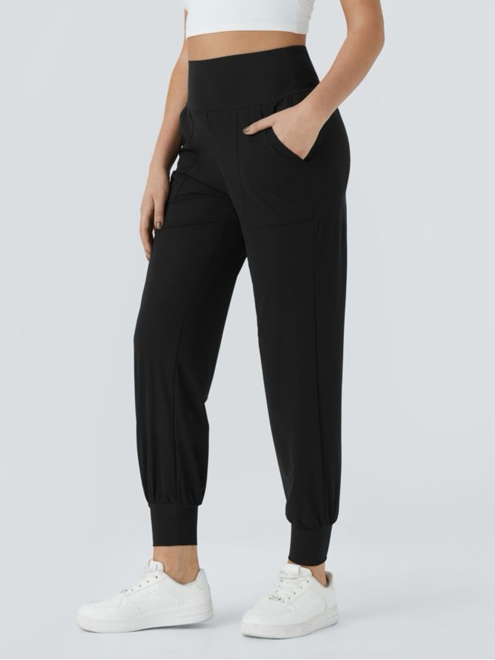Halara High Waisted Plain Side Pocket Casual Joggers Black Size Small EUC